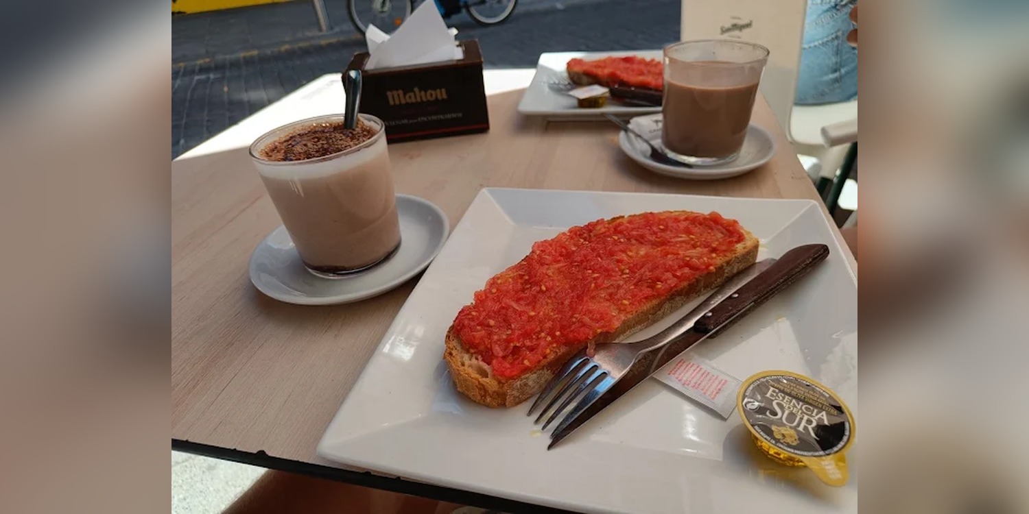 Tosta con café